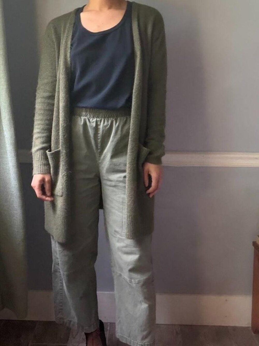 Olive green long sleeve cardigan (S)